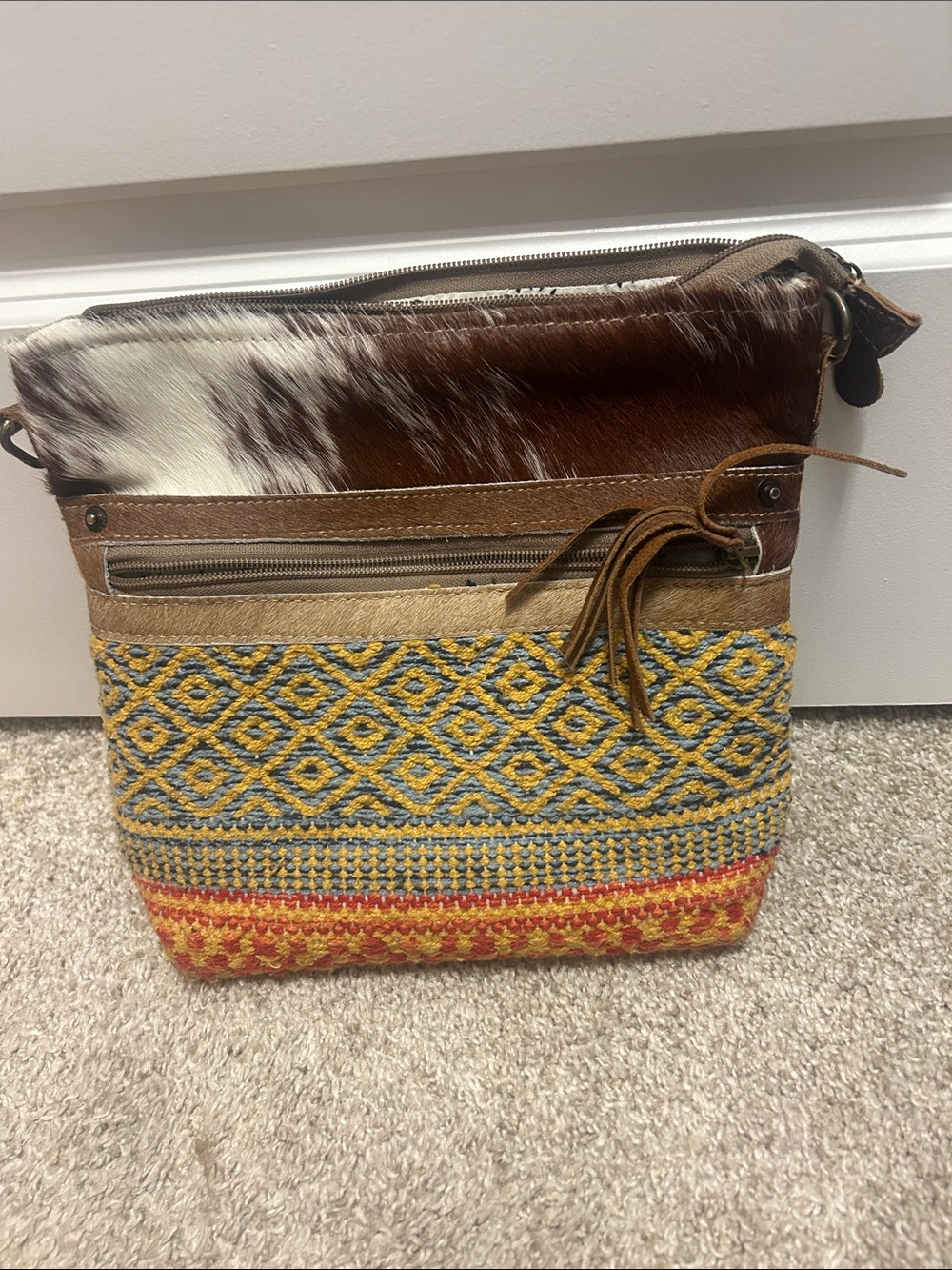 Stylish Mixed-Texture Crossbody Bag in Brown, Yellow, Blue